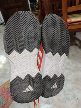 Zapatillas pádel Adidas rojas