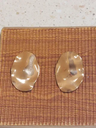 Pendientes clip dorados