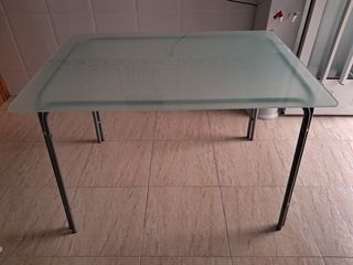 Mesa cristal patas aluminio