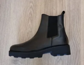 Botines piel estilo Chelsea negros