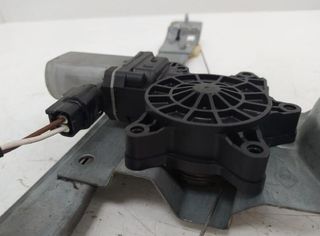 Elevalunas del izq 807213867r renault clio 277211