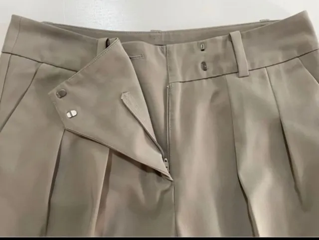 Pantalones beige de vestir