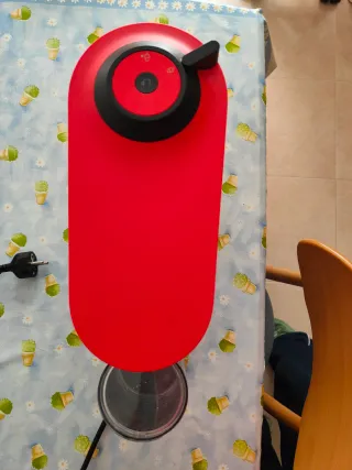 Cafetera Nespresso Vertuo Pop Roja