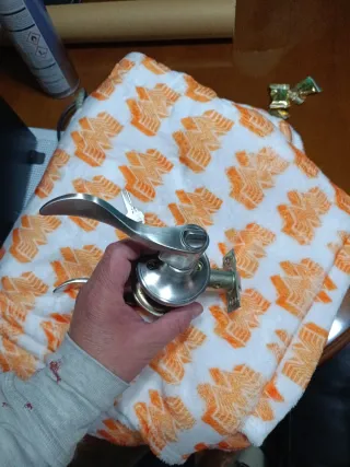 2 juegos Manillas de puerta con llave