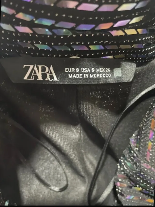 Vestido plateado brillante