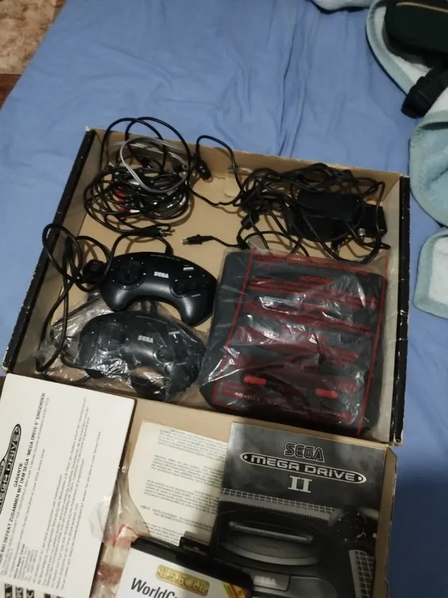 Sega Mega Drive II con 3 juegos