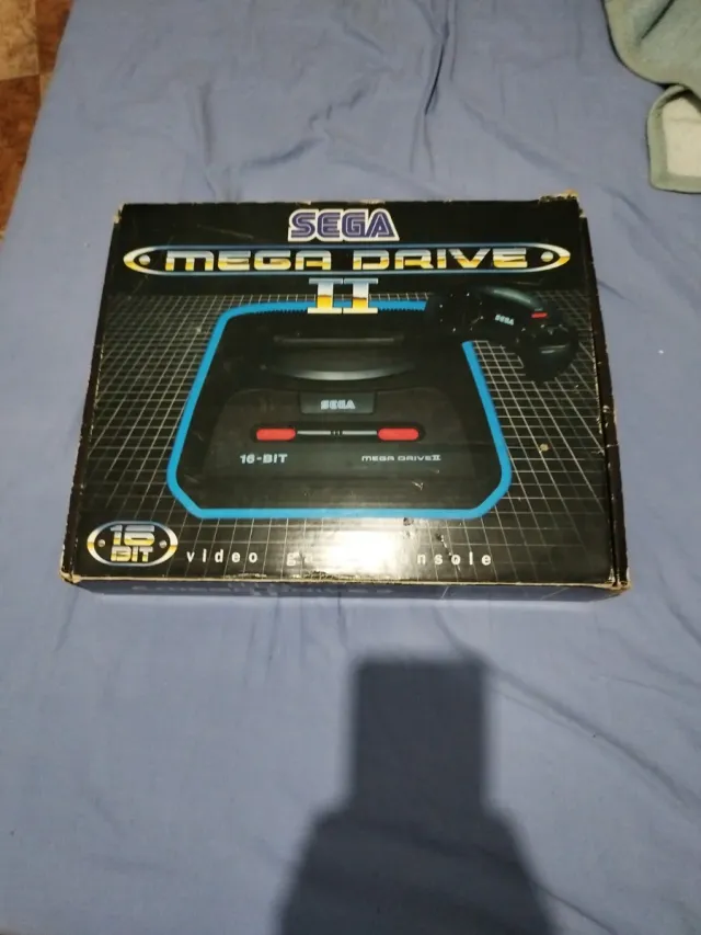 Sega Mega Drive II con 3 juegos