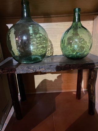 Mesa rústica de madera