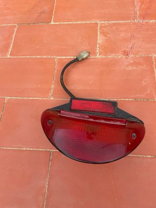 Foco trasero Yamaha Aerox