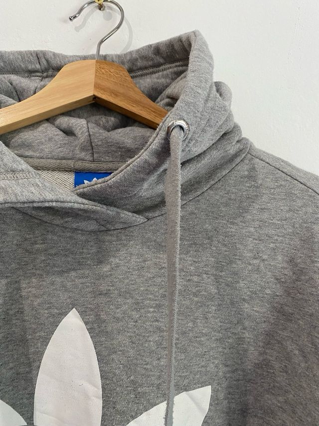 Sudadera Adidas Gris con Logo