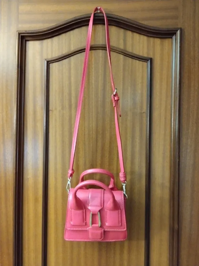 Bolso rosa pequeño