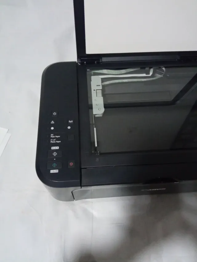 Impresora Escáner Canon Negra