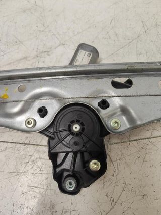 Elevalunas tras izq opel 273573 13406677 astra k