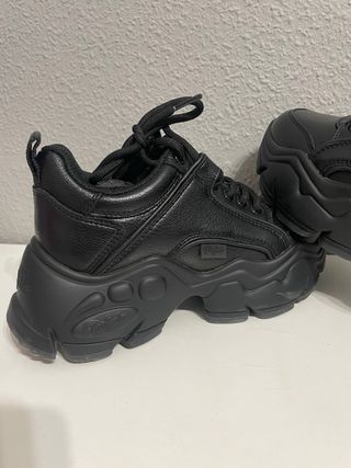 Buffalo negras plataforma