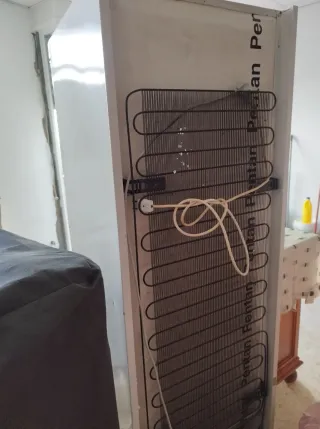 Frigorífico blanco,está en otro domicilio