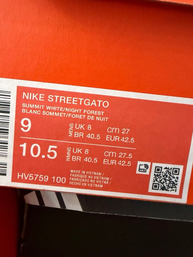 Zapatillas Nike Blancas y Negras