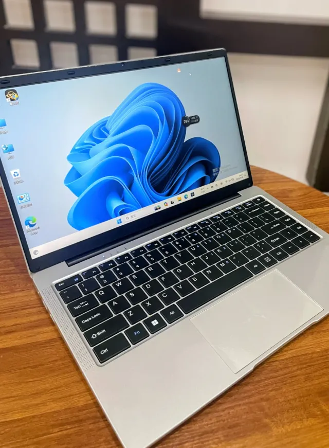 Computer portatile | 14'1 FHD | 256GB SSD | 12GB