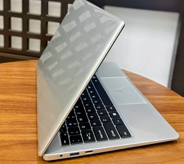 Computer portatile | 14'1 FHD | 256GB SSD | 12GB