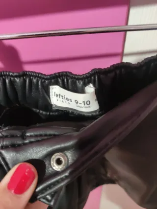 Pantalón corto cuero negro