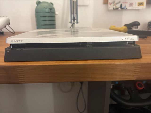 PS4 Gran Turismo con lector de CD roto