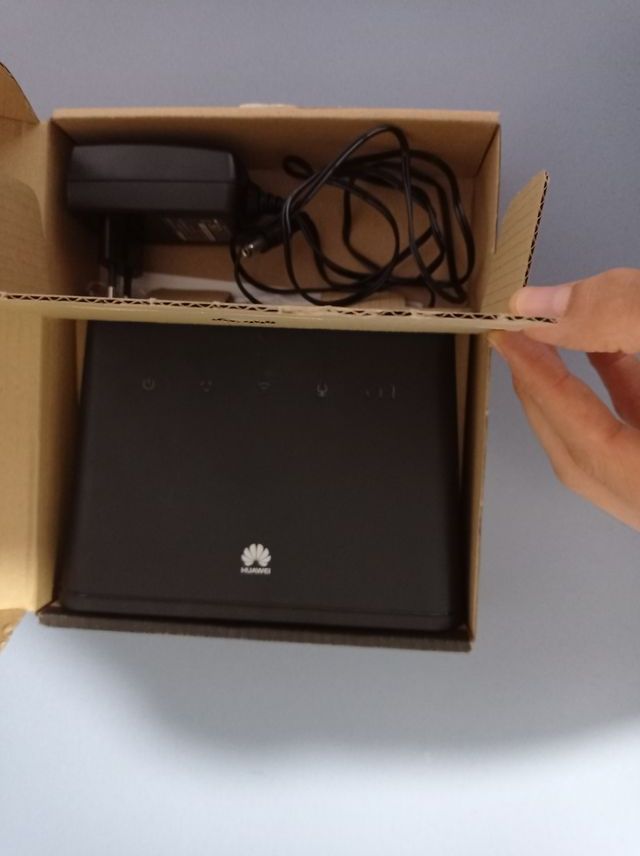 Huawei Router Wi-Fi 4G B310 SIM