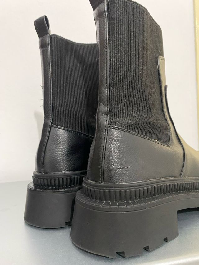 Botín calcetín plataforma track Mango negro