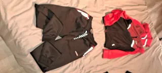 Chándal Mc Kenzi Negro y Rojo