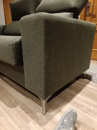 Sofá 2 plazas verde tela