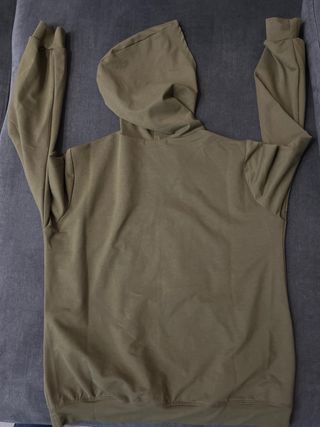 Sudadera verde con símbolo de la paz lentejuelas