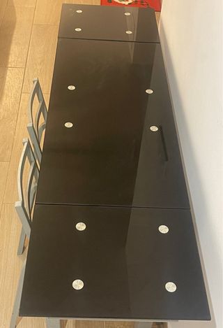 Mesa Cocina extensible Cristal Negro y 2 Sillas