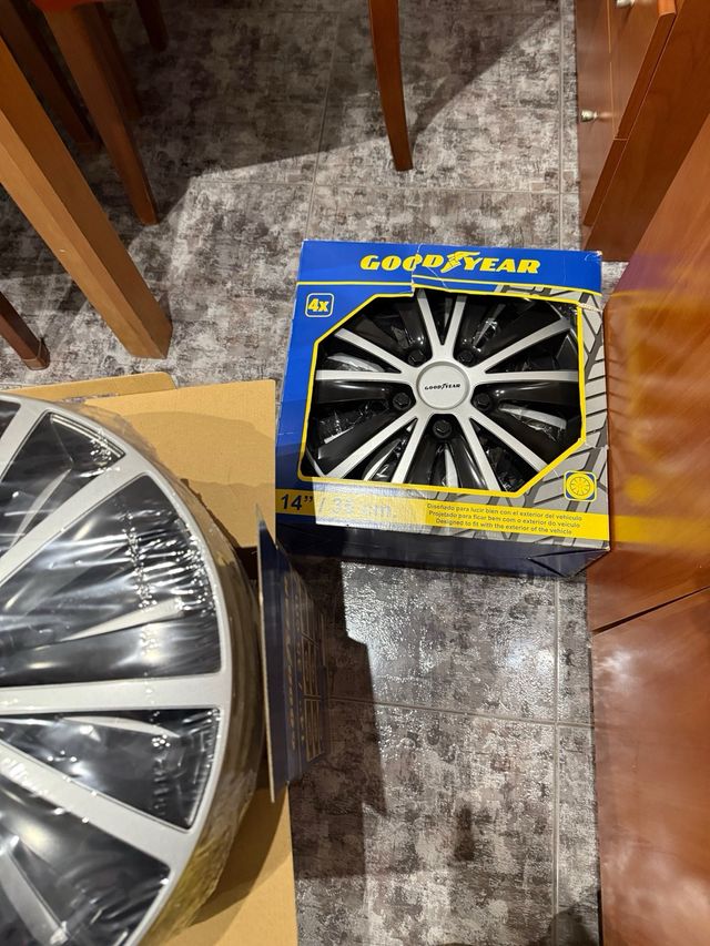 Tapacubos Goodyear 14 Kit 4uds Negro/Gris