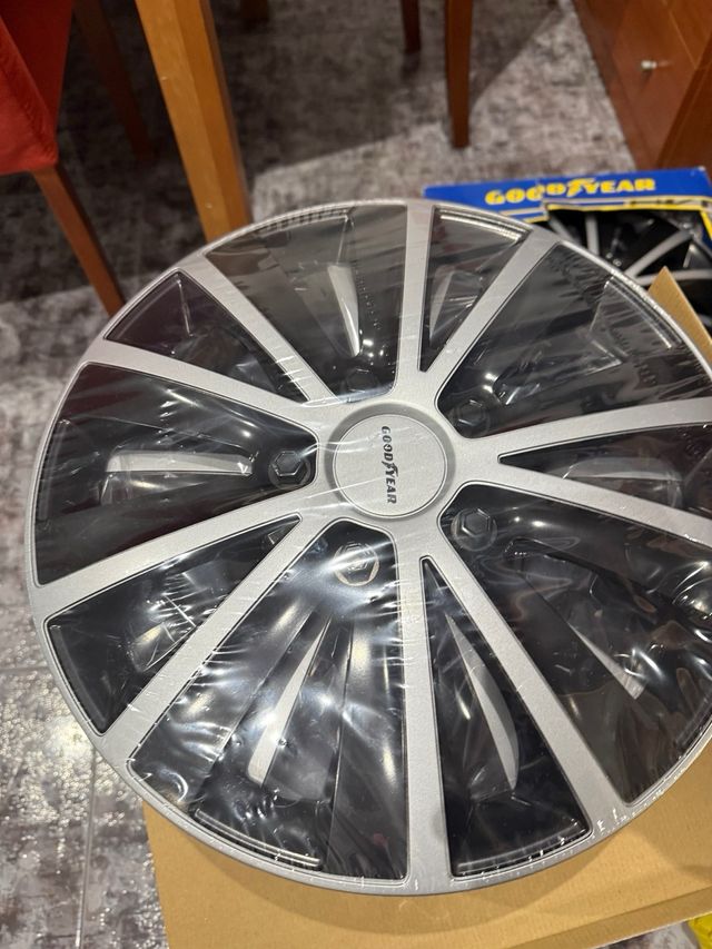 Tapacubos Goodyear 14 Kit 4uds Negro/Gris