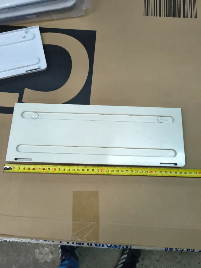 Tapa exterior nevera autocaravana