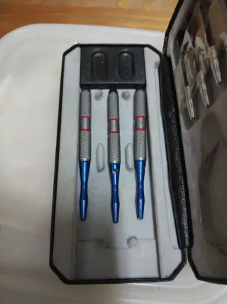 Estuche de dardos STAC