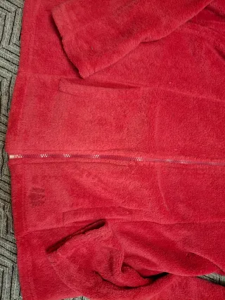 Chaqueta polar con capucha rosa talla M