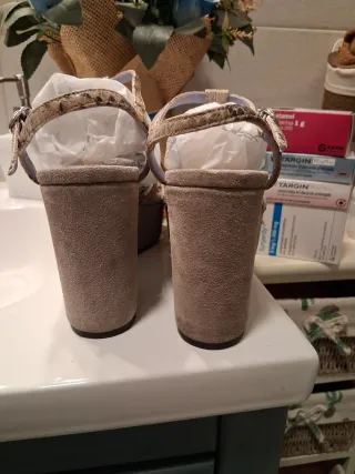 Sandalias C.Doux estampado serpiente