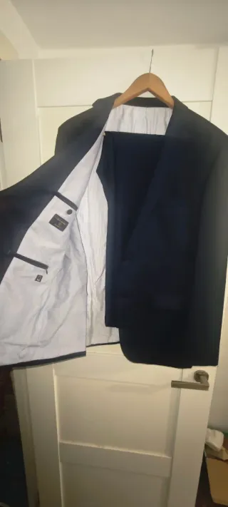 Traje azul marino Easy Wear talla 52