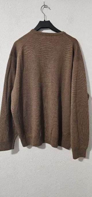 Jersey Emidio Tucci Marrón Cuello Pico