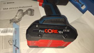 Sierra Sable Bosch GSA 18V-LI C + Batería ProCORE