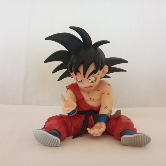 Statuina Dragon Ball Goku bambino seduto 9,5 cm