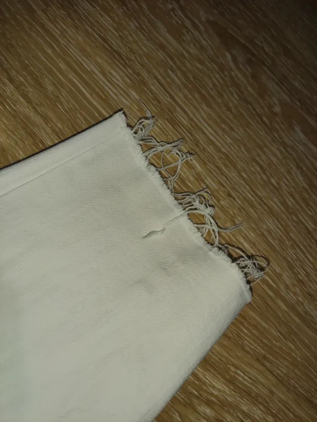 Pantalón blanco pitillo