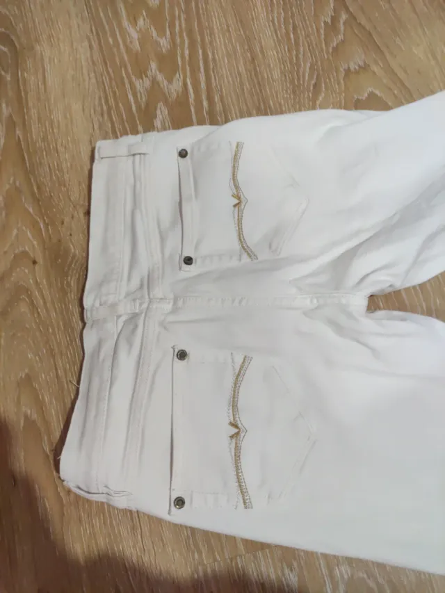 Pantalón blanco pitillo