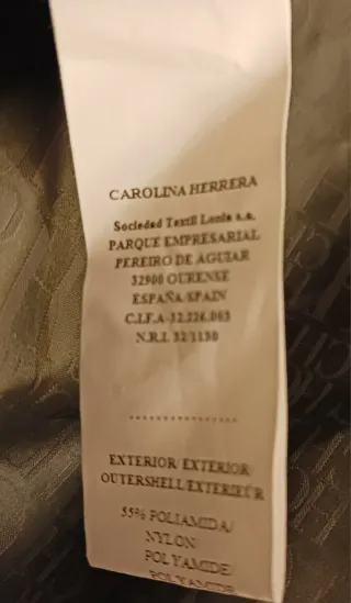Chaqueta impermeable Carolina Herrera.