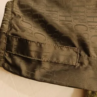 Chaqueta impermeable Carolina Herrera.