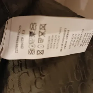 Chaqueta impermeable Carolina Herrera.