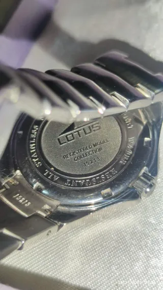 Reloj Lotus Hombre Esfera Blanca Acero