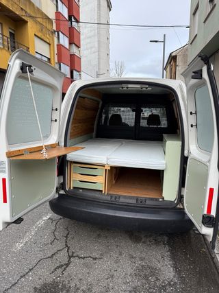 volkswagen Caddy 2011