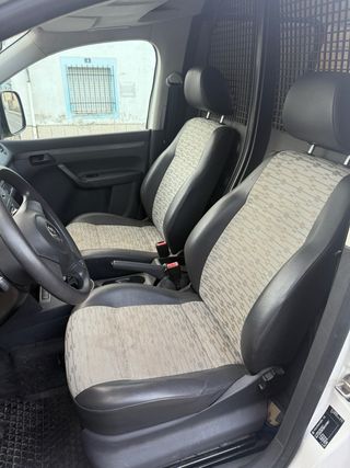 volkswagen Caddy 2011