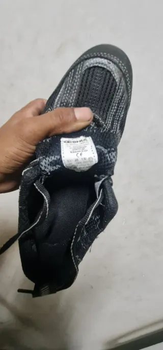 Zapatos de seguridad Cofra negros/grises
