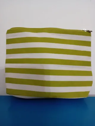 Pochette porta oggetti a righe